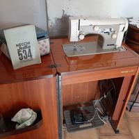 Macchina da cucire Necchi 