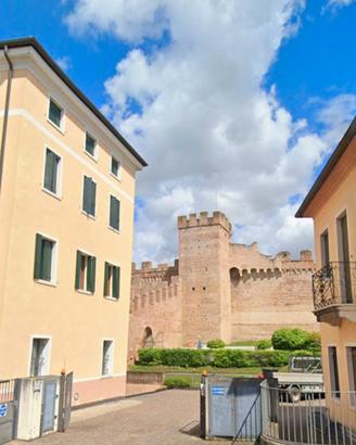 Appartamento 64 mq Vista mura, ingresso Indipende
