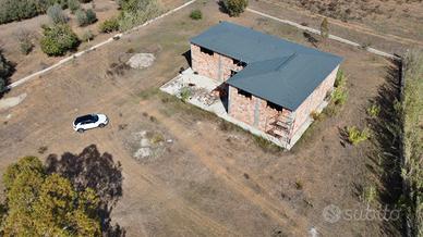 Casale allo stato grezzo