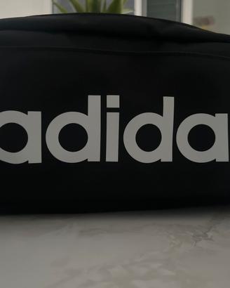 Maraupio unisex Adidas nuovo