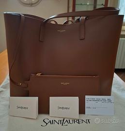 Borsa Saint Laurent in pelle marrone. Nuova.
