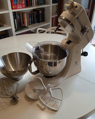 Planetaria/impastatrice Electrolux EKM4100