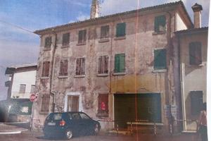 4 numeri civici da ristrutturare in Rivasecca