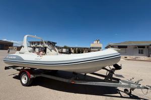 Gommone Kardis FOX 5.70 – Motore HONDA 90CV