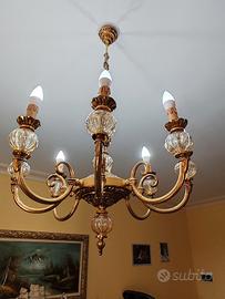 lampadario in stile classico 
