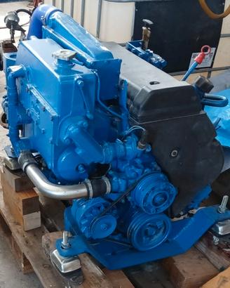 entrobordo IVECO AIFO 8141-140 HP mai usato