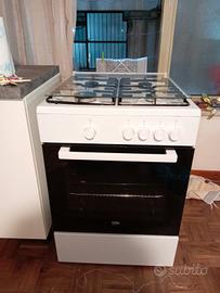 Cucina 4 fuochi 