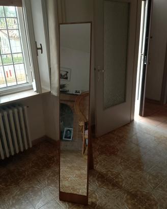 SPECCHIO con piedistallo h. 165