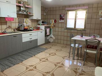 4 LOCALI A MONTESARCHIO