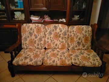 Divano rustico in legno massello 