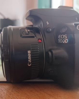 Canon EOS 100D completa di obiettivo Canon E