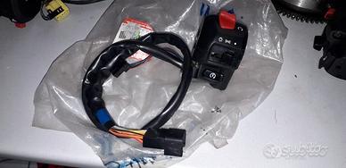 Commutatore destro SUZUKI GSXR 600 750 nuovo