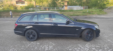 Vendo Mercedes C 220 avangarde