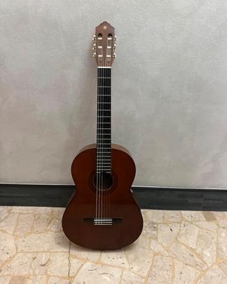 Yamaha C40