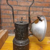 Lampada a carburo per usi rurali 