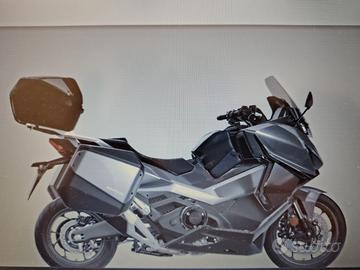 HONDA FORZA 750