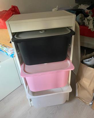 Mobile ikea con contenitori