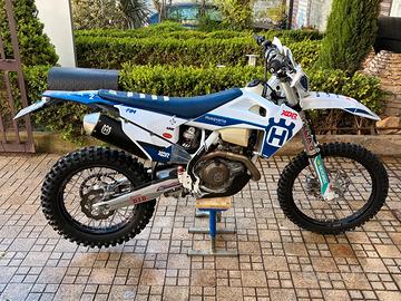 moto enduro husqvarna fe 450 350 250  MOTARD