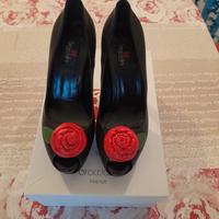 Scarpe in pelle nera braccialini
