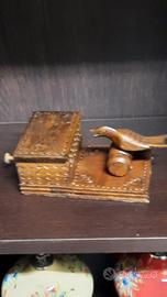 dispencer sigarette in legno vintage 