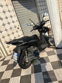 Motorino Honda SH 125 Sport