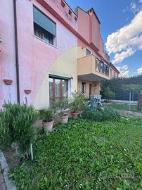VILLA A SCHIERA A VESCOVANA