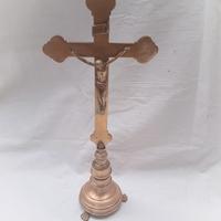 crocifisso d'appoggio anno 1950