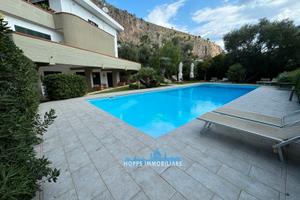 Villa di pregio con piscina - partanna mondello