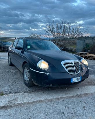Disponibili ricambi Lancia Thesis .