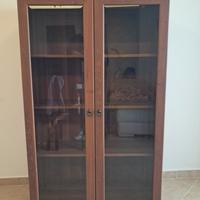 vetrina in legno - credenza