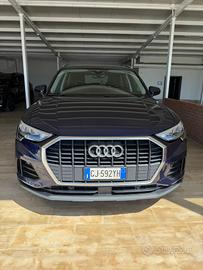 Audi Q3 35 TDI S tronic Business