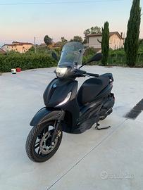Piaggio Beverly 300