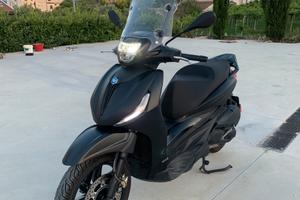 Piaggio Beverly 300