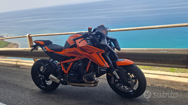 Ktm 1390 super duke r evo