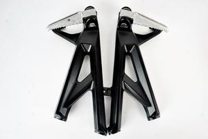 Suzuki GSX-8S 23 24 pedane pedalini passeggero