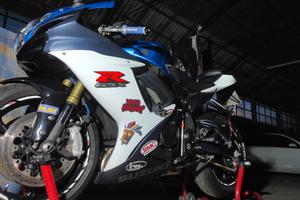 gsx r 750 2014 