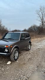 Lada Niva LEGEND