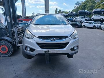 Solo ricambi per  Hyundai  IX 35 crdi