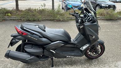 Scooter Xmax 400 Iron Max con ABS