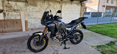 Honda Africa Twin Adventure Sport manuale valigie