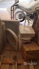 Vari arredi bagno nuovi