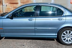 Jaguar X-Type 2.5 V6 Executive
