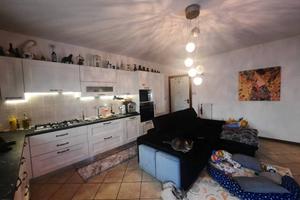 Appartamento di 90 m² con 3 locali e box auto dopp