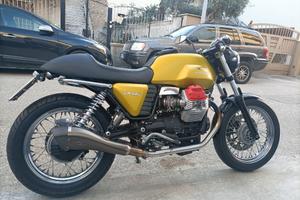 moto Guzzi v7 