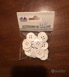 Bottoni bisnchi articolo decorativo