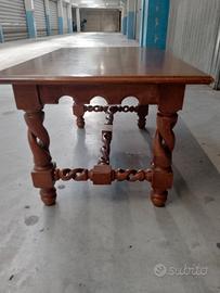 tavolino da casa . 