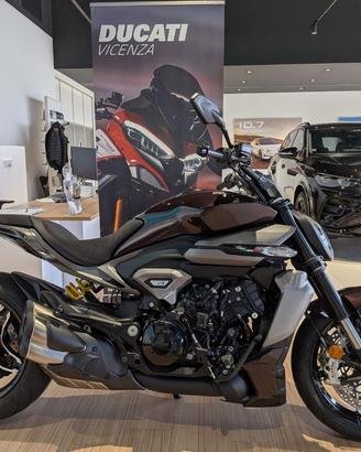 DUCATI XDiavel V4 BLACK LAVA