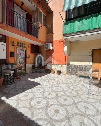 3 LOCALI A CASOLA DI NAPOLI