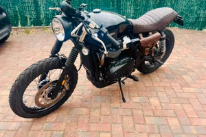 Triumph Scrambler 900 Custom Rattler