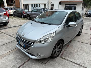 Peugeot 208 1.4 HDi 68 CV 5 porte Allure OK NEOPAT